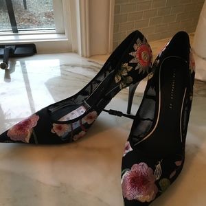 Zara Embroidered Pumps